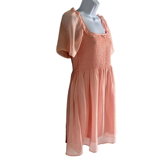 BCBG Paris Women's Juniors Smocked Bodice Dress Rose Quartz Size Small - Picture 4 of 11